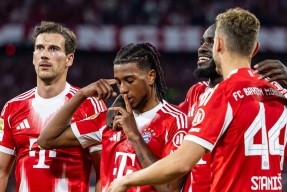 NG28-凯恩在C9比赛中惊险取胜，出色防守引发热议！的简单介绍