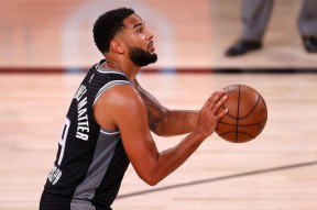 南宫28-包含清晨体能课后，萨克拉门托国王豪取连胜备战NBA常规赛，话题不断，临场指挥获称赞的词条